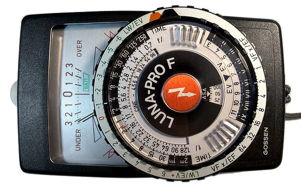 Luna-Pro F lightmeter